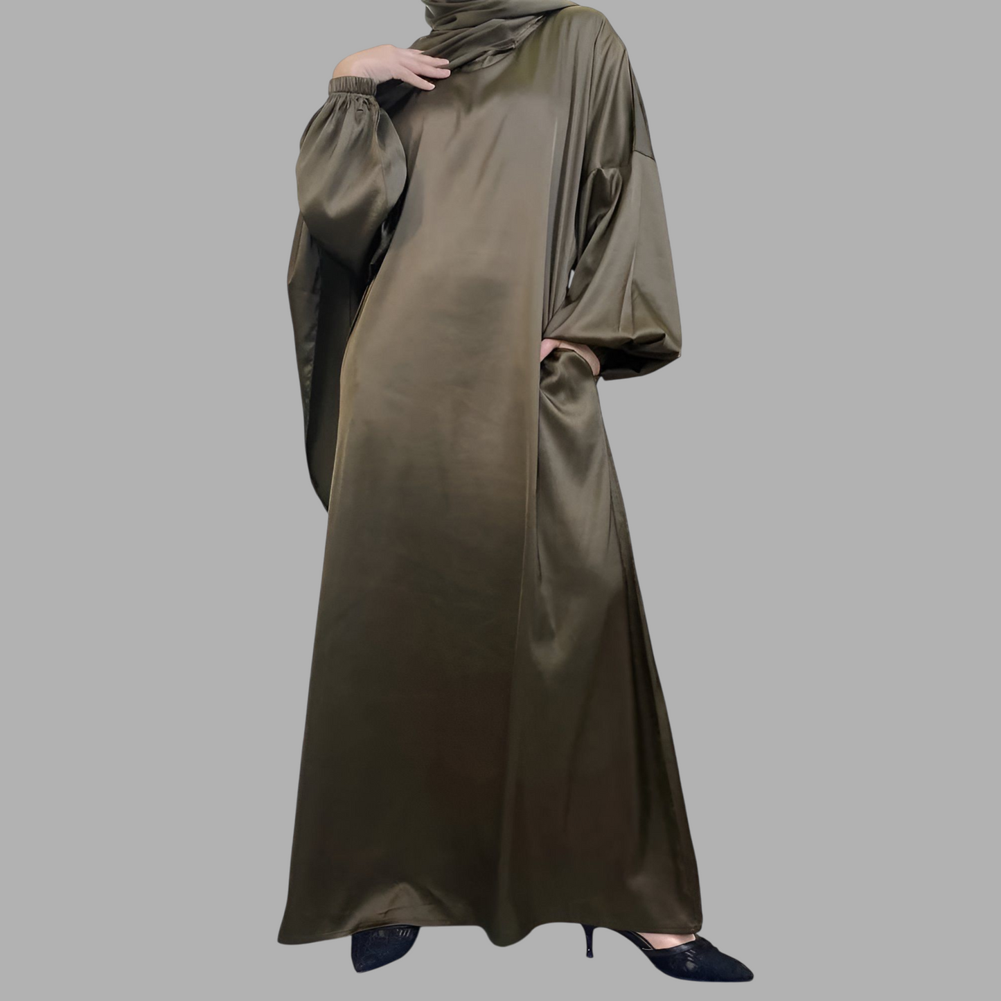 Royal Allure Satin Dress with Matching Headscarf R5C73Q