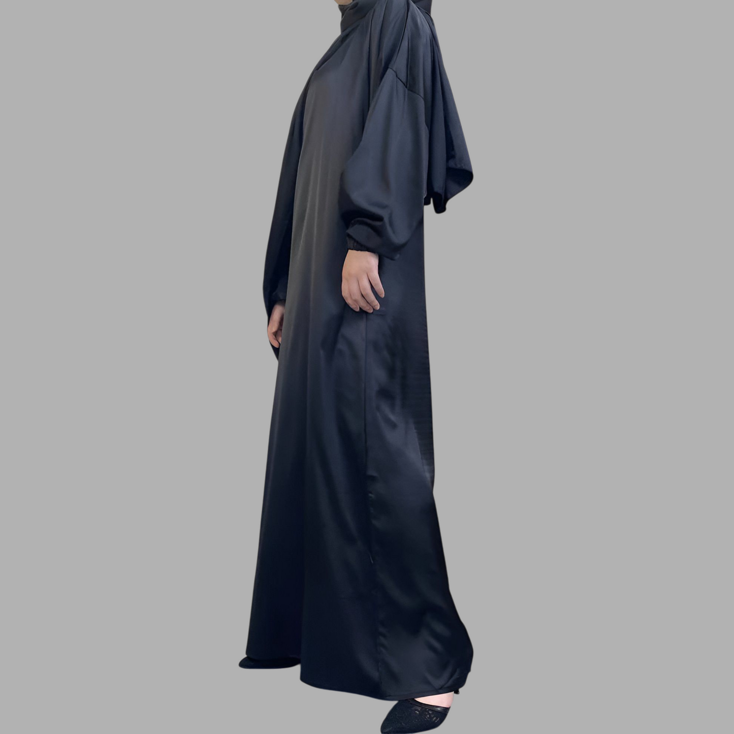 Royal Allure Satin Dress with Matching Headscarf R5C73Q